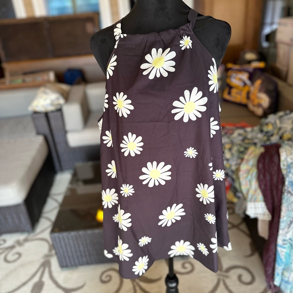 Sheilay Black with Daisy Motif in Tank Halter 2XL